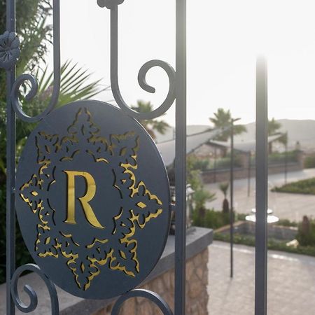 Riad Gold อัซโร ภายนอก รูปภาพ
