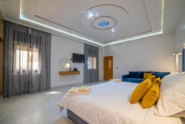 Riad Gold อัซโร ภายนอก รูปภาพ