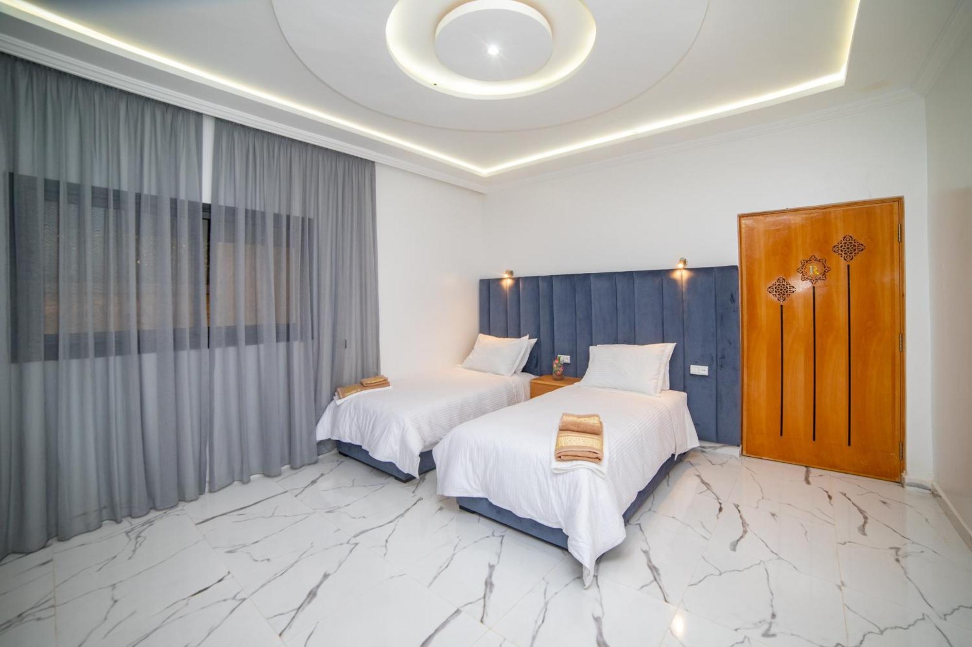 Riad Gold อัซโร ภายนอก รูปภาพ